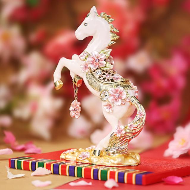 【正規品】＜桜天馬＞午年 馬 干支の置物 大きいタイプ さくら インテリア雑貨 玄関 金属 白馬 2026年 桜 東京銀座PICALS 東京銀座ピカルス ピィアース EX633-1