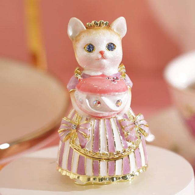 ルル・キャンディ(マカロン) 商標登録済み 猫 ネコ ジュエリーボックス ピィアース 東京銀座PICALS 東京銀座ピカルス 可愛い ブランド おしゃれ プレゼント オブジェ 置物 動物 誕生日プレゼント プロポーズ ペット 骨壺 メモリアルボックス ペット_8