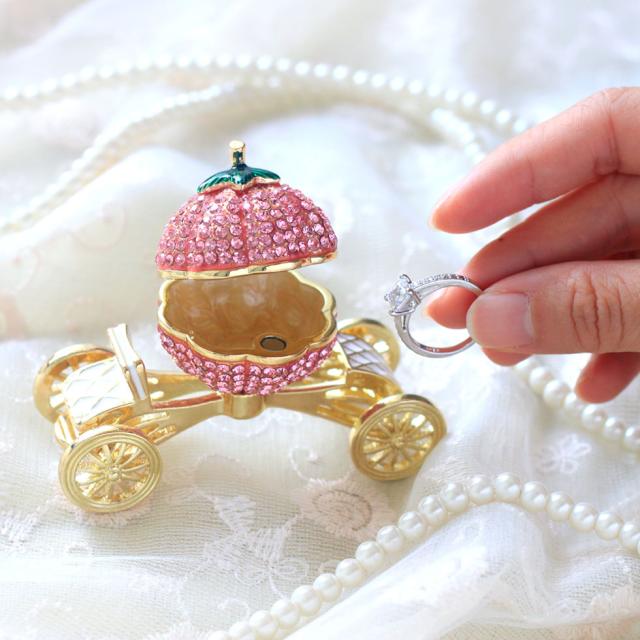 かぼちゃの馬車 ジュエリーボックス ピィアース 東京銀座PICALS 東京銀座ピカルス 可愛い ブランド おしゃれ プレゼント オブジェ 置物 動物 誕生日プレゼント プロポーズ ペット 骨壺 メモリアルボックス ペットの通販は