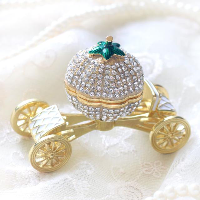 かぼちゃの馬車 ジュエリーボックス ピィアース 東京銀座PICALS 東京銀座ピカルス 可愛い ブランド おしゃれ プレゼント オブジェ 置物 動物 誕生日プレゼント プロポーズ ペット 骨壺 メモリアルボックス ペットの通販は