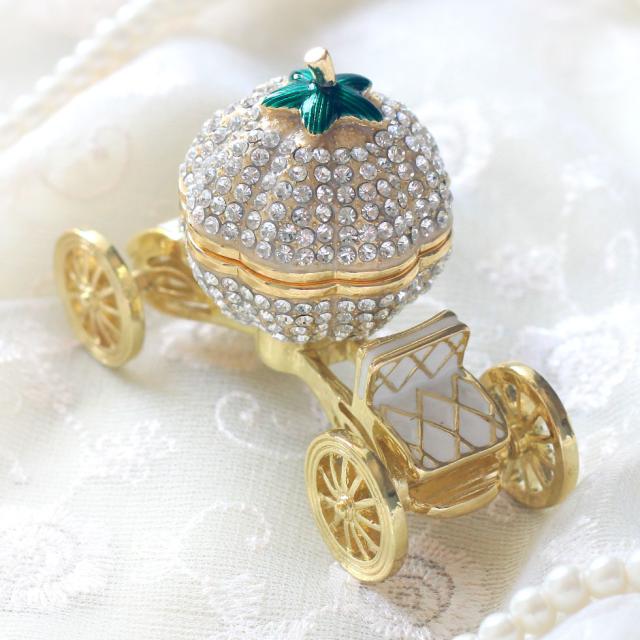 かぼちゃの馬車 ジュエリーボックス ピィアース 東京銀座PICALS 東京銀座ピカルス 可愛い ブランド おしゃれ プレゼント オブジェ 置物 動物 誕生日プレゼント プロポーズ ペット 骨壺 メモリアルボックス ペットの通販は