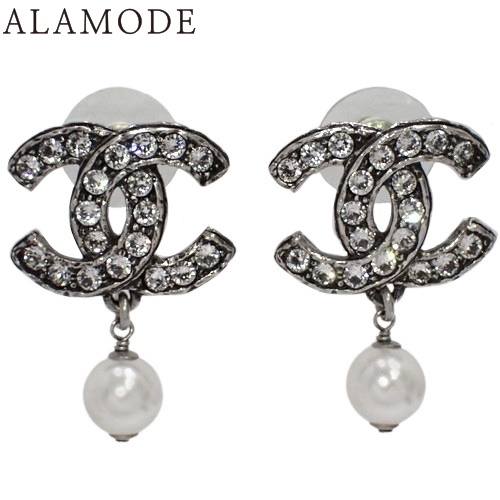 CHANEL(シャネル) ココマーク パール スイングピアス メタル