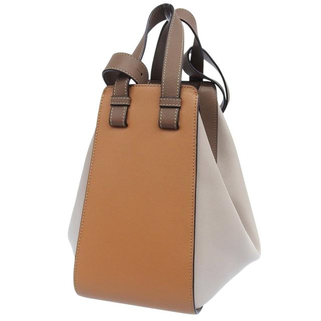 LOEWE(ロエベ) Hammock ハンモック スモールバッグ ハンドバッグ 2WAY ショルダー 肩掛け カーフ DUNE デューン WARM DESERT ウォームデザート キャメル茶  グレージュ ベージュ 326.30KS35 レディース 40802164970【中古】【アラモード】
