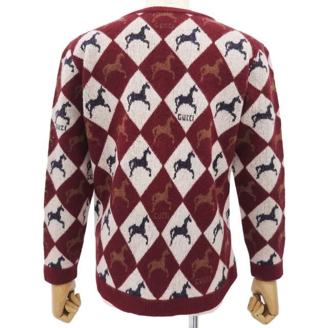 GUCCI(グッチ) ホース アーガイル Vネック ニット ニット/セーター 2022年 トップス アパレル ファッション S ウール ボルドー ホワイト白 メンズ 40802166180【中古】【アラモード】