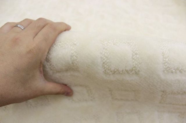 カーペット 4.5畳 四畳半 おしゃれ 絨毯 じゅうたん 抗菌 江戸間 261x261cm 日本製 天然キトサン練込 オールシーズン OSM 【パソル４．５帖】の通販は