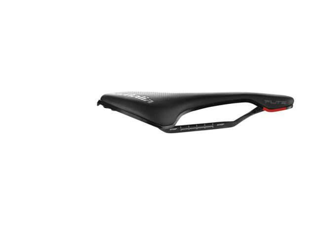 selle ITALIA セライタリア FLITE BOOST KIT CARBONIO SUPERFLOW フライト ブースト キットカルボニオ スーパーフロー 軽量 自転車 送料無料 一部地域は除くの通販は