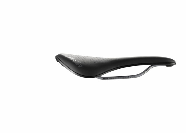 selle ITALIA セライタリア NOVUS BOOST EVO Ti316 SUPERFLOW ノヴァス