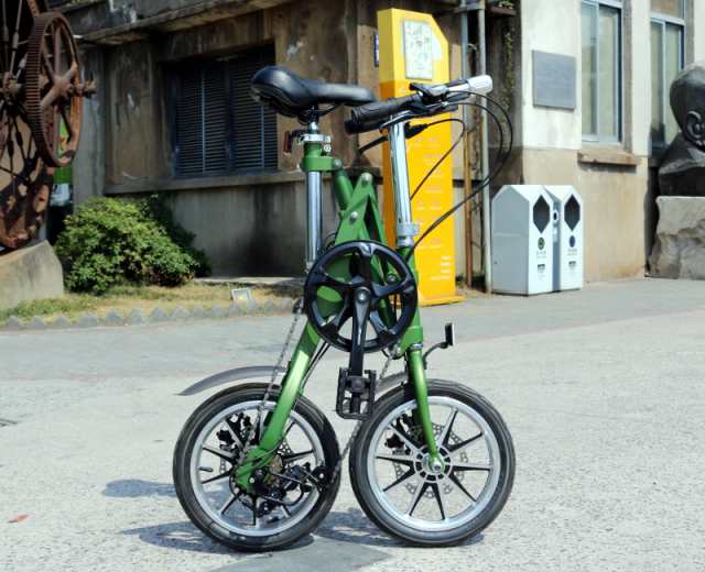 折りたたみ自転車 14インチ シマノ製7段ギア 超軽量 安い 小径車 ミニベロ 自転車 グリーン