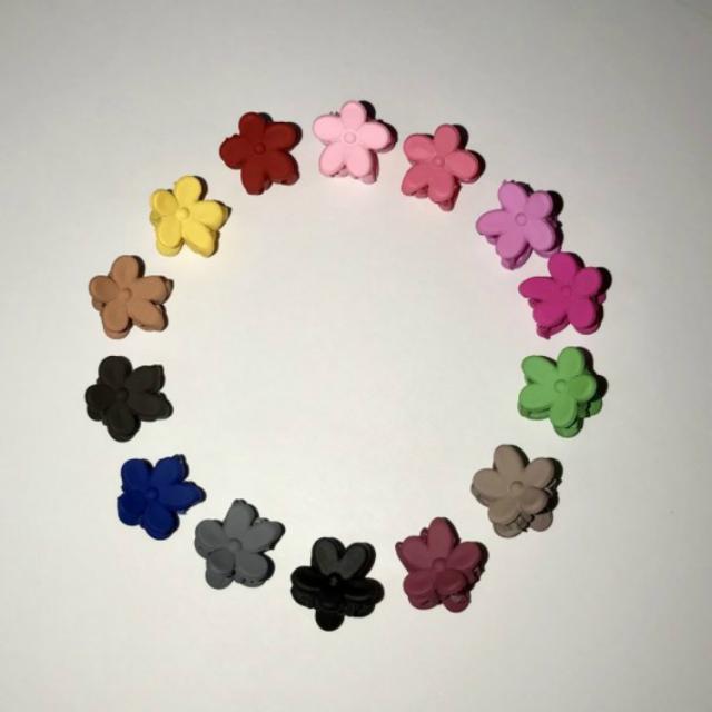 ミニヘアクリップ さくら 桜 ヘアアクセサリー 髪飾り バンスクリップ カラフル レディース 子供 女の子の通販はau Pay マーケット Sweetsweet