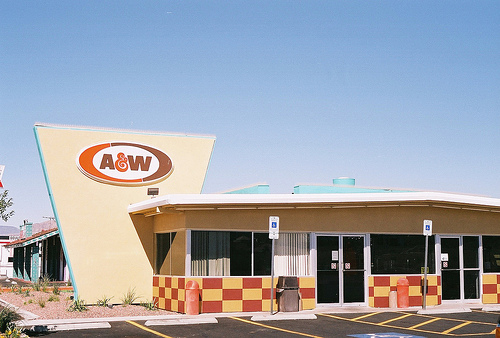 A Wルートビア24缶セット ドクターペッパーやチェリーコークが好きなな方に是非お勧めの通販はau Pay マーケット マルサンストア