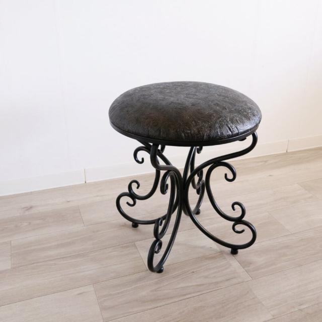 【動画あり】スツール おしゃれ 椅子 丸 クラシック 丸形 アンティーク アイアンチェアー ペイズリー リビング 玄関 鏡台 ラウンド イス 椅子 雑貨