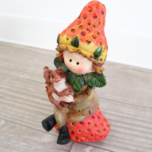 【美品】 人形　イチゴ　オブジェ　置物　インテリア　工芸品　美術品　A1220 ギフトラッピング無料 置物 かわいい 玄関 人形 人気 インテリア