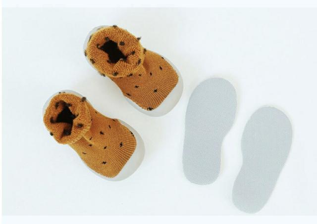 期間限定ポイント5 11 23 23時59分 ベビーシューズ ソックスシューズ ファーストシューズ 赤ちゃん ベビー 出産祝い 靴下 靴 滑の通販はau Pay マーケット Select Citron