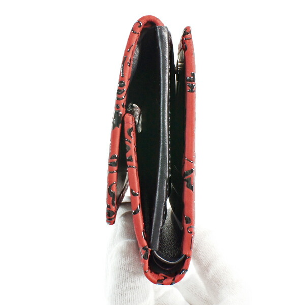 【商品レビュー＋5％】印伝 甲州印伝 印傳屋 上原勇七 財布 二つ折り財布 2215 花唐草 赤地×黒漆 鹿革 本革 レザー 和柄 ブランド 伝統工芸 日本製 春ギフト 母の日 贈り物 YM02_4