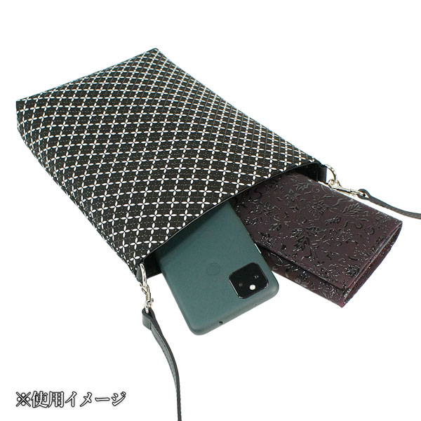 印伝 甲州印伝 印傳屋 上原勇七 ショルダー サコッシュ ポシェット 6046 そよか 8819 七宝繋ぎ 鹿革 本革 レザー 斜め掛け 和柄 ブランド 冬物 冬ギフト クリスマス 贈り物 YM01 印伝 甲州印伝 印傳屋 上原勇七 ショルダー サコッシュ ポシェット