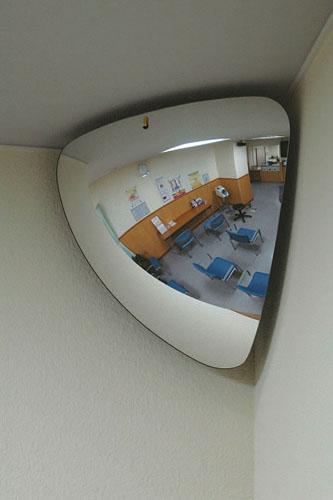 エスコ(ESCO) 328x279x246mm 曲面ミラー(コーナー型･アクリル製) EA724ZK-10 31,137円