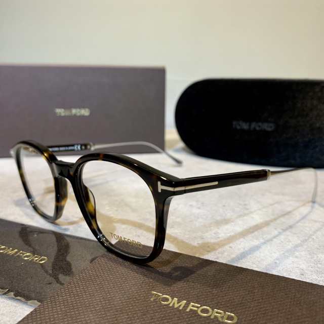 送料無料】【正規品・新品】TOMFORD トムフォード TF5484 FT5484 052