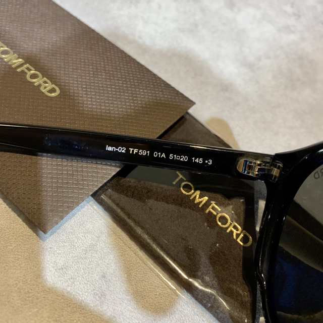【送料無料】【正規品・新品】TOMFORD トムフォード TF591 FT0591 01A イタリア製 サングラス メガネ 眼鏡 メンズ レディース  TOM FORD ｜au PAY マーケット
