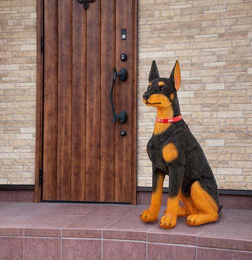 本物そっくりアニマル 番犬 ドーベルマン オーナメント インテリア 庭 ドーベルマン 犬 本物 そっくり 番犬 ギフト プレゼント 送料の通販はau Pay マーケット スリーピース
