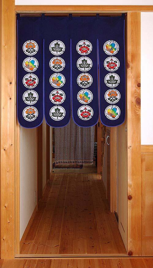 ろうけつ染めのれん（丸紋）（150cmタイプ）のれん 短い 85×45cm 綿