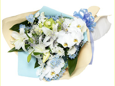 お供え花束「飛翔〜ひしょう〜」 フラワーギフト 花束 お供え お悔やみ お彼岸 命日 法要 御仏前 御霊前 コチョウラン・シンビジウム・オリエンタル系ユリ・輪菊