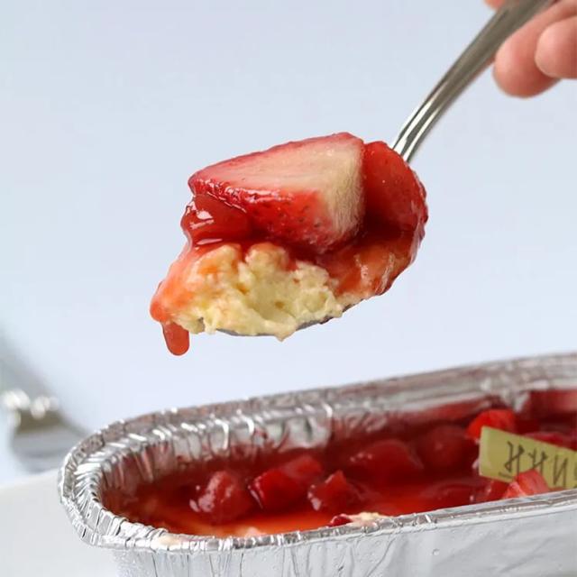 みれい菓 札幌カタラーナスペシャルいちご 5個セット 送料無料 スイーツ 北海道 濃厚 生クリーム イタリアンドルチェ プリン ご当地 ギフト プレゼント お土産_2