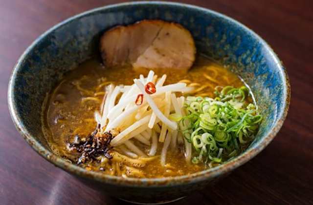 一粒庵監修 札幌味噌 2食入り 送料無料 北海道 札幌 生麺 みそ ラーメン らーめん 生ラーメン お取り寄せ 自宅 お土産 プレゼント 贈り物  通販
