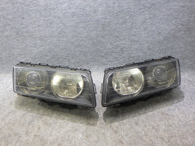 BMW　7シリーズ　E38　GF44　ハロゲン　0301043601　0301043602　260529004