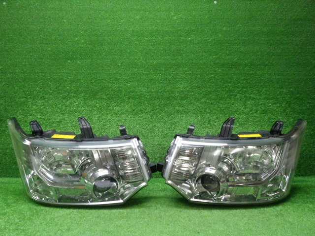 ミツビシ CV系 デリカD5 前期 ヘッドライト 左右 HID 100-87918