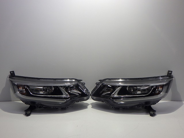 フリード　ヘッドライト　左右　LED　GB5/6　W2172　J5　33150/33100-TDK-J51　綺麗　コーティング　260423210