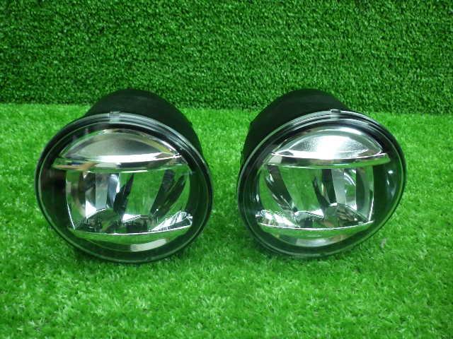 【中古】★上塗り産業済★ トヨタ ダイハツ ホンダ スズキ 純然たる フォグランプ 働き掛ける仕かける KOITO114-11092 LED 200824311 中古 車 一部分 中古一部分 中古部分品 カスタム 即送りとどける