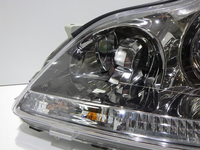 ★コーティング加工済★ 綺麗 UZS180 UZS187 マジェスタ 前期 左ヘッドライト HID 30-316 T バラスト・AFS付 250530012_1