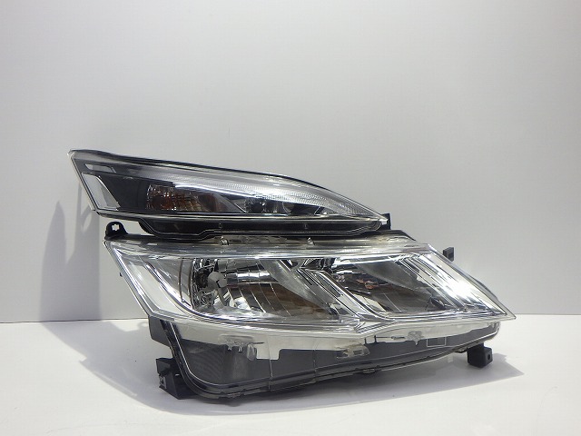 セレナ 右ヘッドライト ウインカー付 C27 NC27 前期 100-23719 S ハロゲン 26025-5TA0A コーティング 綺麗 260425212