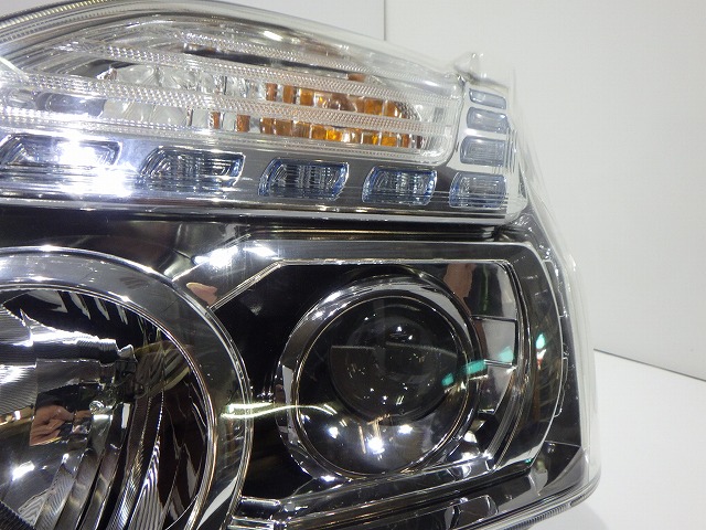 日産 エクストレイル T31 HIDヘッドライト左右セット 純正