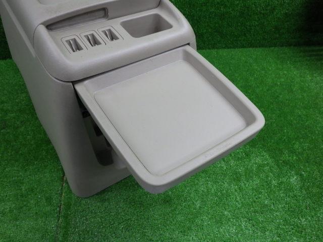【中古】トヨタ 10 アルファード 前期 真っただ中コンソール AX/MX 191029303 中古 車 一部分 中古一部分 中古部分品 カスタム 即送りとどける