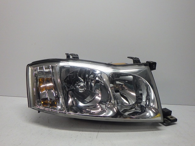 上塗り Y34 グロリア セドリック 前期 右前照灯 HID 1621 5 底積み付 レベ付 好いたらしい 260626320