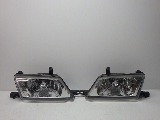 ADバン ヘッドライト左右 ハロゲン IH01 Y11 VHNY11 1633 8 レベ無 コーティング 美品 260613224