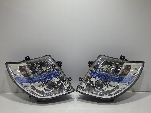 エルグランド　ヘッドライト　左右　HID　キセノン　E51　NE51　中期　後期　100-2852　26060/26010-WL629　コーティング　綺麗　260608225