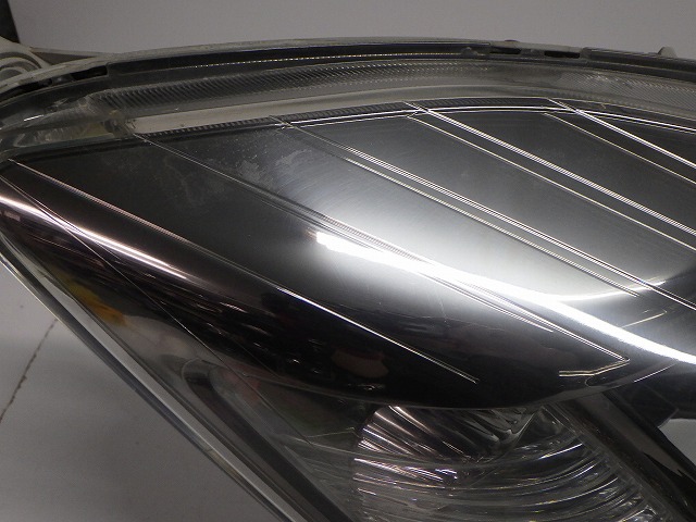 アイシス ヘッドライト左右 HID ANM10/15 前期 44-61 C 81150/81110-44310 コーティング 綺麗 260613229_5