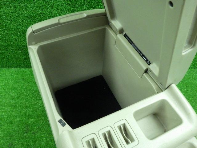【中古】トヨタ 10 アルファード 前期 真っただ中コンソール AX/MX 191029303 中古 車 一部分 中古一部分 中古部分品 カスタム 即送りとどける
