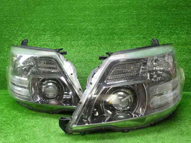 トヨタ　ANH10/15　アルファード　後期　ヘッドライト　左右　HID　58-17　7　バラスト、AFS付き　241001030