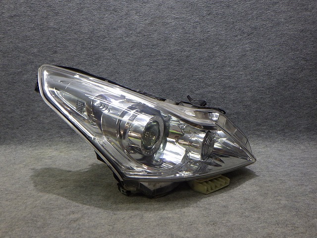 スカイライン　右ヘッドライト　HID　キセノン　V36　NV36　後期　100-23075　A　26010-1NC2A　バラスト付き　日産　260129030