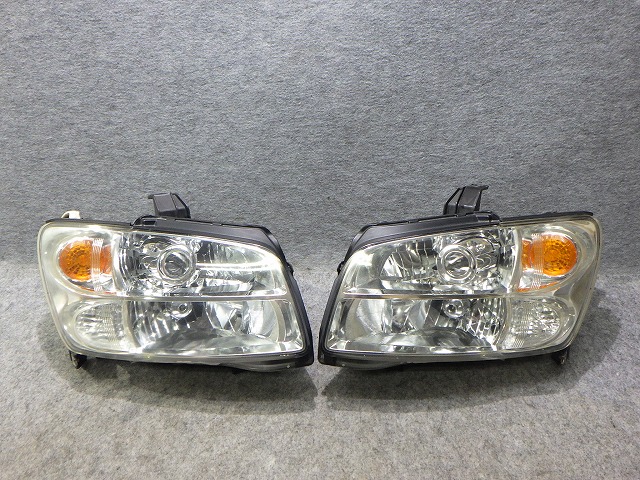 ステージア　ヘッドライト　左右　HID　キセノン　M35　NM35　後期　100-63871　E　26010-7W01A　バラスト付き　260520038
