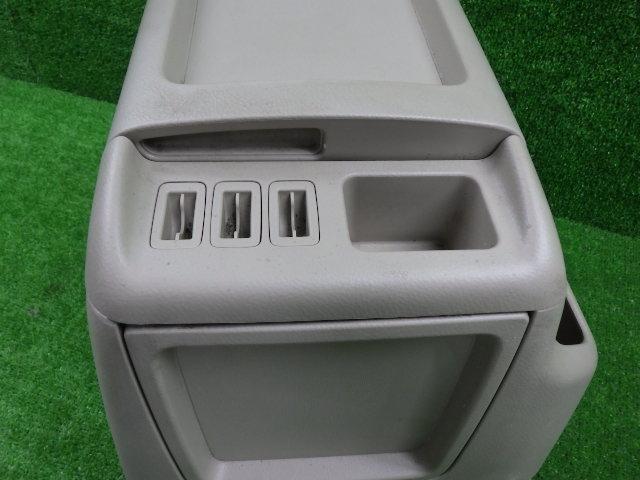 【中古】トヨタ 10 アルファード 前期 真っただ中コンソール AX/MX 191029303 中古 車 一部分 中古一部分 中古部分品 カスタム 即送りとどける