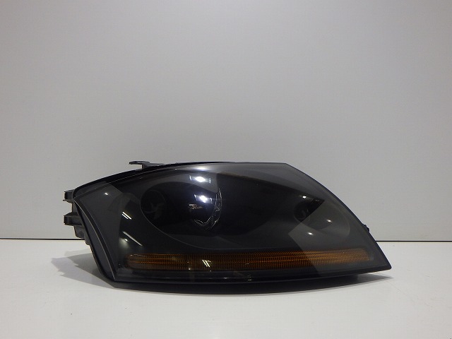 アウディ TT 右ヘッドライト HID キセノン 8N0941004DA GH-8NAUQ 0301164680 コーティング 綺麗 260304250