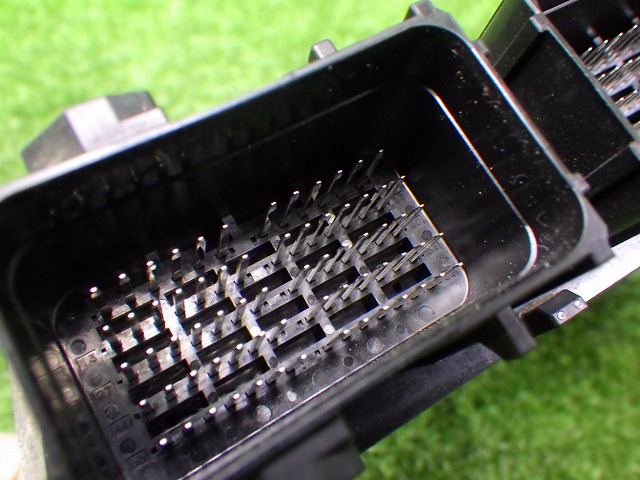 ダイハツ LA260S キャスト エンジンコンピューター 89561-B2120