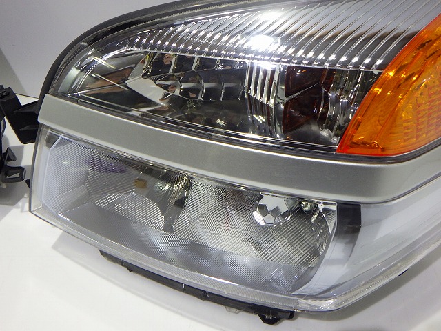 ヴォクシー ヘッドライト左右 HID AZR60/65 前期 28-154 C2 81110/81150-28680 コーティング 綺麗 260520053_2