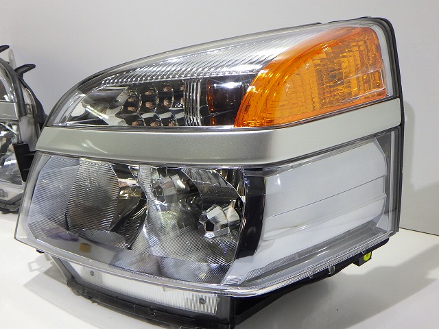 ヴォクシー ヘッドライト左右 HID AZR60/65 前期 28-154 C2 81110/81150-28680 コーティング 綺麗 260520053_3