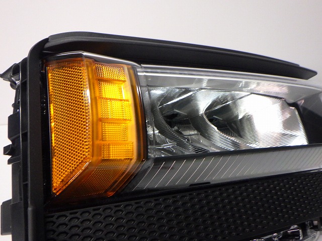 ランドクルーザー 250 右ヘッドライト LED TRJ GDJ 250 60-343 4V 81110-60S40 コーティング 新車外し 260128057_2
