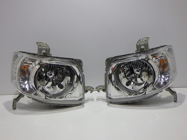 N-BOX ヘッドライト左右 HID JF1 JF2 後期 W0340 W 33101/33151-TY0-J11 コーティング 美品 260611059
